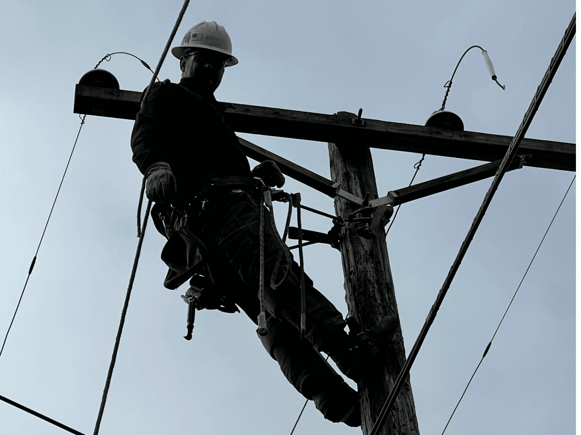 Lineman Pole Work (PNG) 