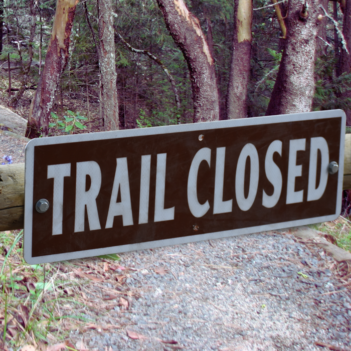Trails closed sign