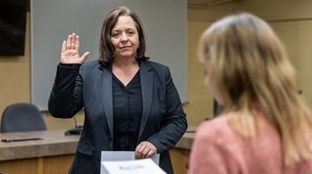 Newly elected officials sworn in 